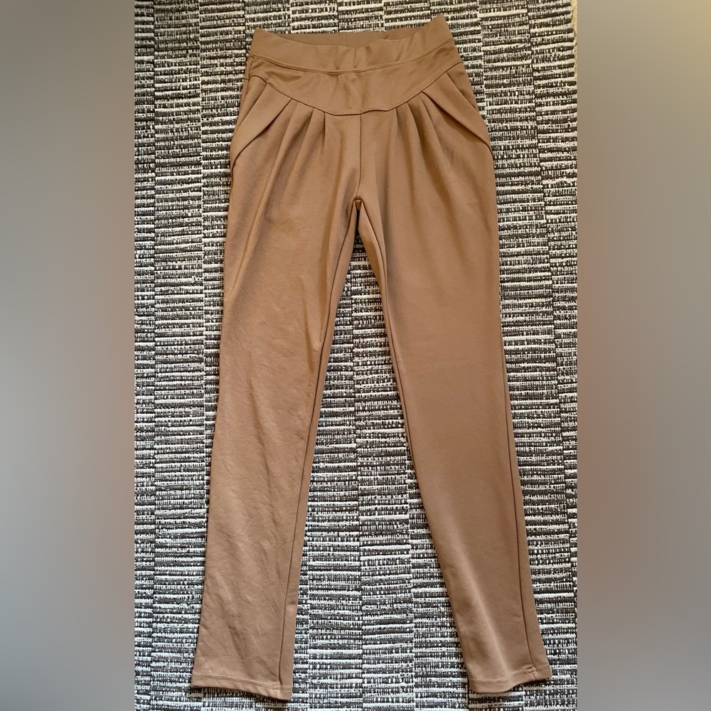 Stretchy culottes nude legging pants